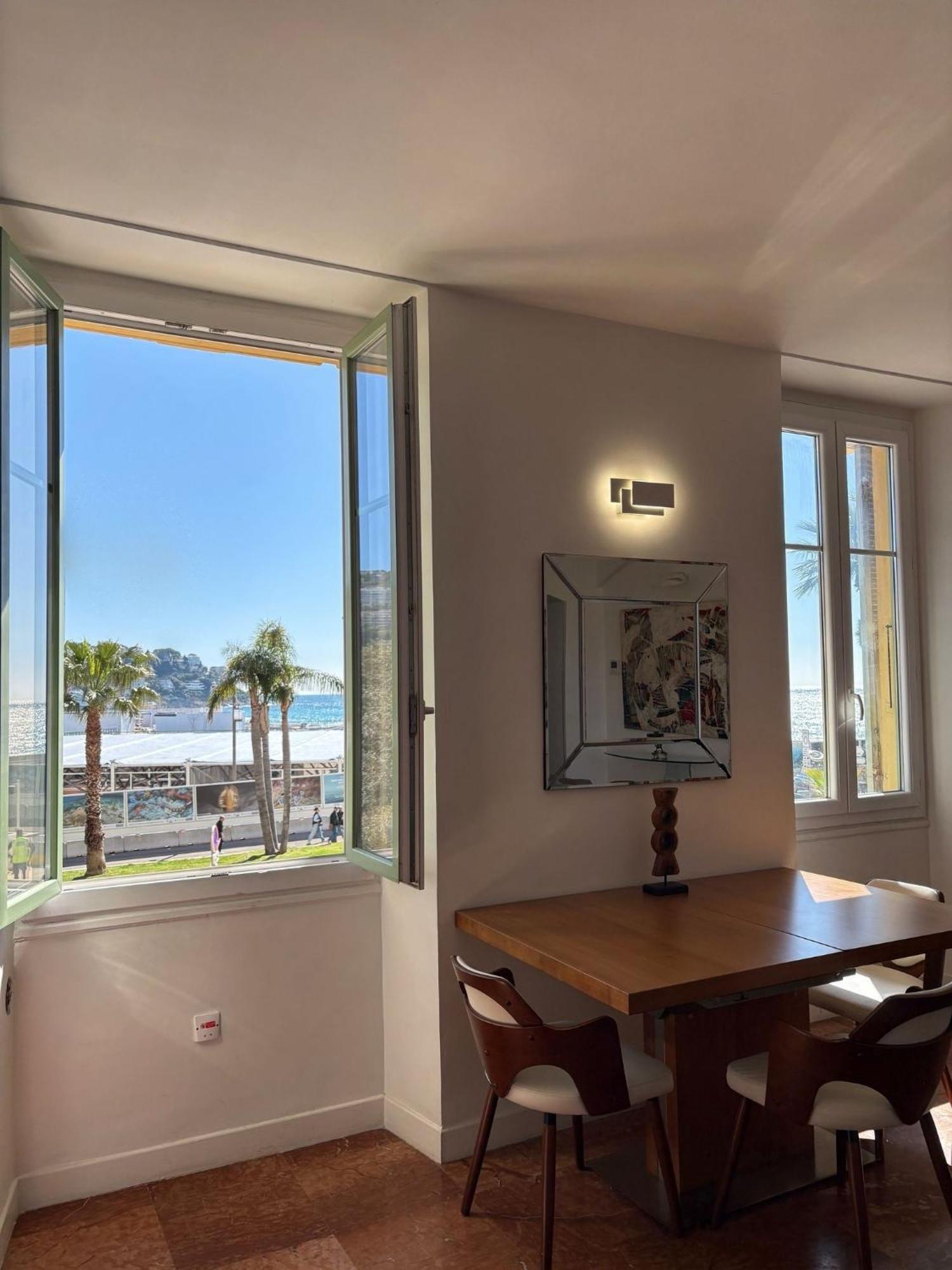 Sea View Nice Port Appartment Luaran gambar